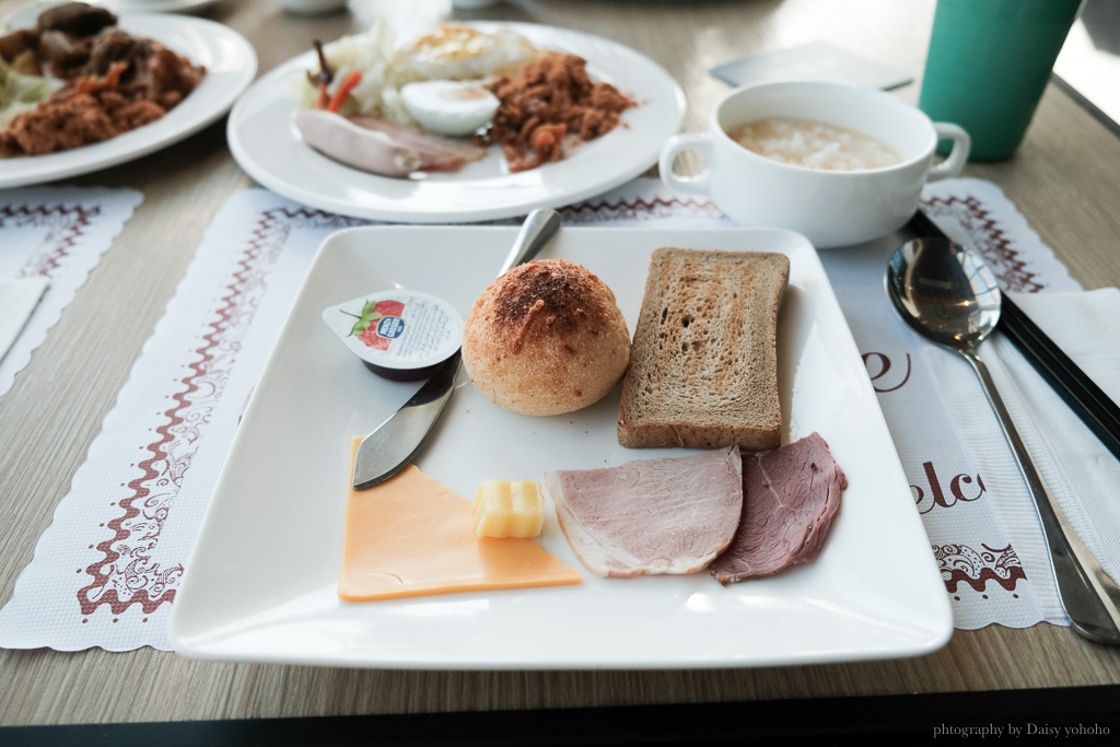 墾丁長灘休閒飯店｜海口港景觀套房、超大遊戲室，車城親子旅遊住宿首選！