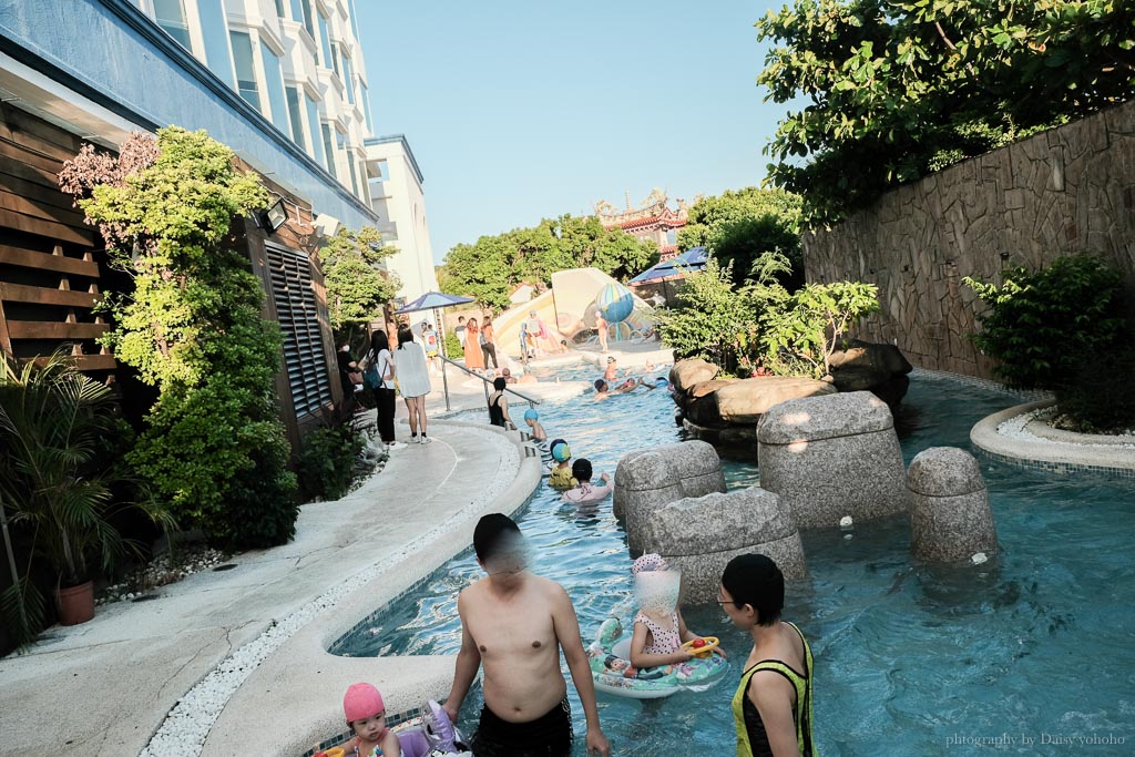 墾丁長灘休閒飯店｜海口港景觀套房、超大遊戲室，車城親子旅遊住宿首選！