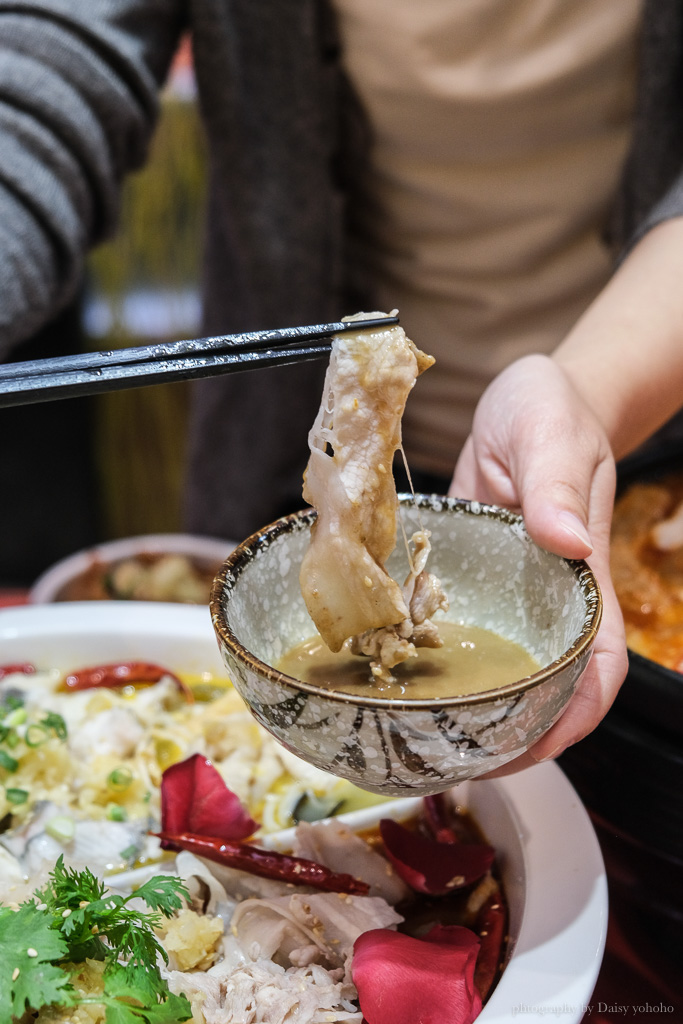 江小魚酸菜魚大墩店, 大墩路美食, 台中酸菜魚, 新國自在附近美食, 台中美食, 台中四川料理