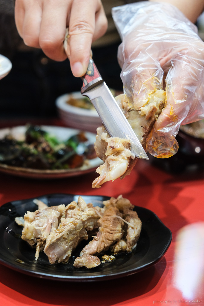 江小漁酸菜魚｜比臉盆大的芙蓉魚火鍋！酸菜比魚好吃，多種口味不怕吃膩！