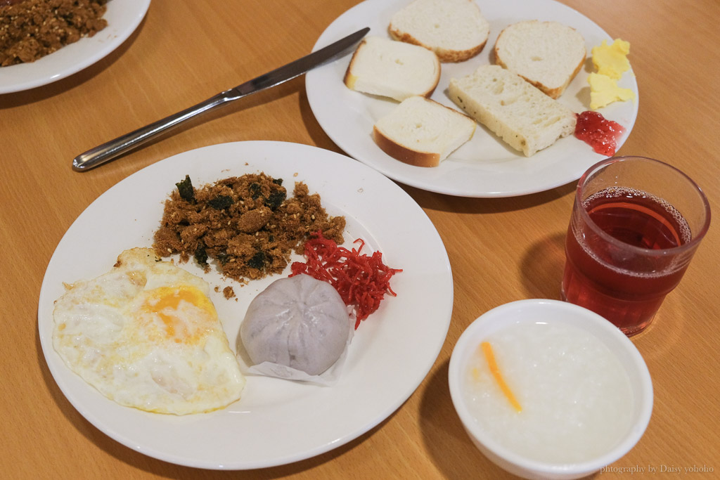 中科大飯店｜台中平價飯店，兩房一廳套房空間超級大！帶長輩出遊很可以