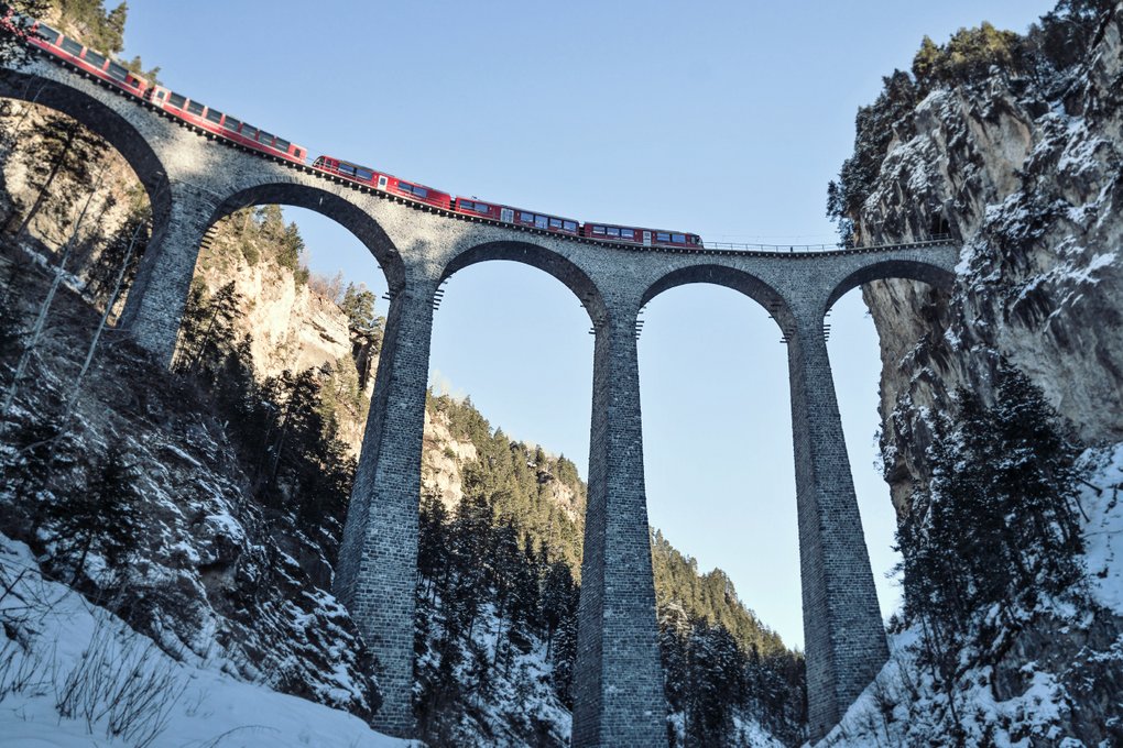 伯連納列車 Bernina Express｜世界文化遺產鐵道瑞士景觀列車，訂位教學、路線分享