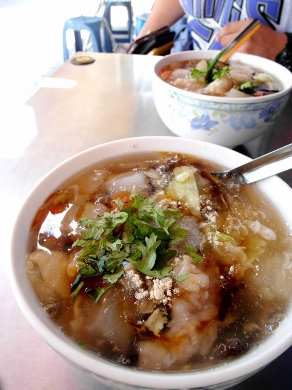 台南國華街小吃|阿婆魯麵,古早味老店,府城小吃