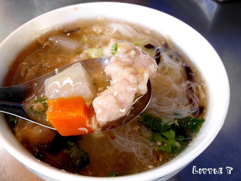 台南國華街小吃|阿婆魯麵,古早味老店,府城小吃