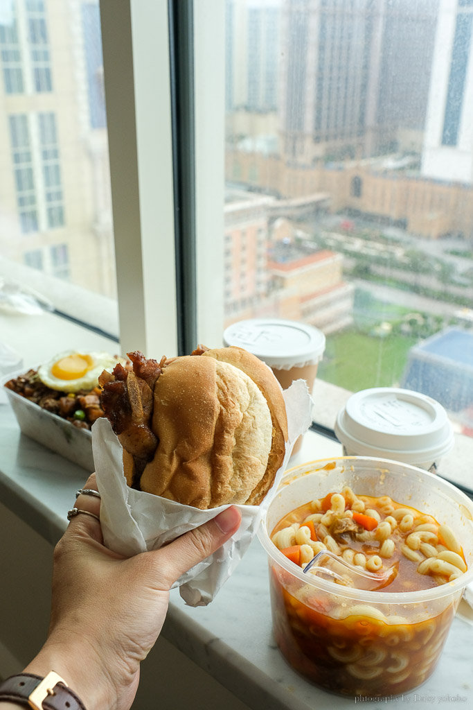 澳門喜蓮咖啡｜氹仔島知名小吃店，推免治乾牛肉飯，超香超好吃！招牌牛尾湯