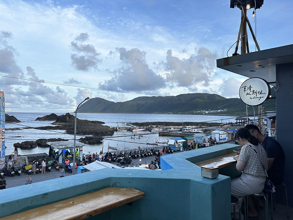 圈島 Loop Island 波士頓派》彌月蛋糕試吃，一個蛋糕才$100元，超划算的拉！ @黛西優齁齁 DaisyYohoho 世界自助旅行/旅行狂/背包客/美食生活