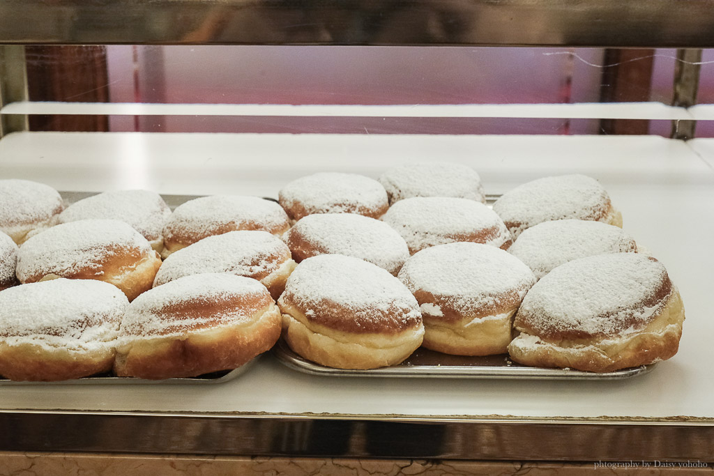 威尼斯最古老咖啡館 Pasticceria Rizzardini，熱巧克力也太好喝，威尼斯特色糕點這都有！