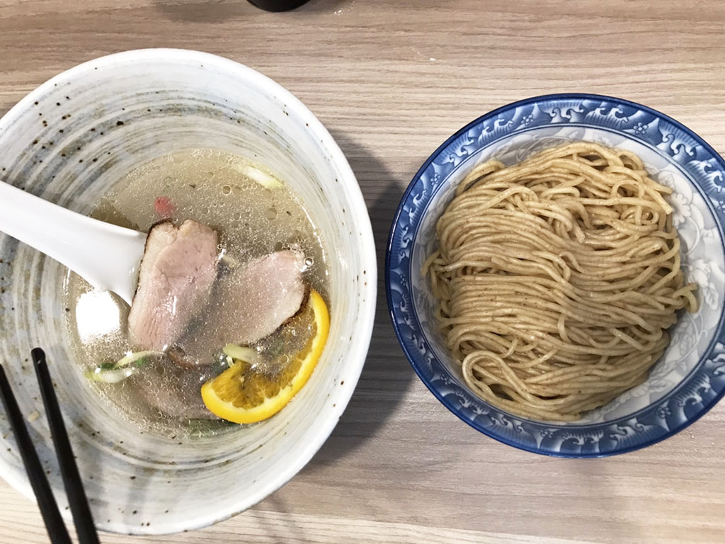 麵屋秋鳴拉麵｜台中南區中山醫貍匠派拉麵，鴨肉叉燒特色拉麵美食，客製化日式料理