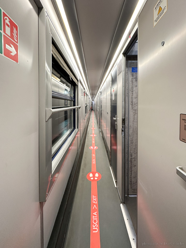 義大利火車臥鋪》羅馬➝威尼斯，火車上的雙人房，用一夜的移動晃到另一座城市