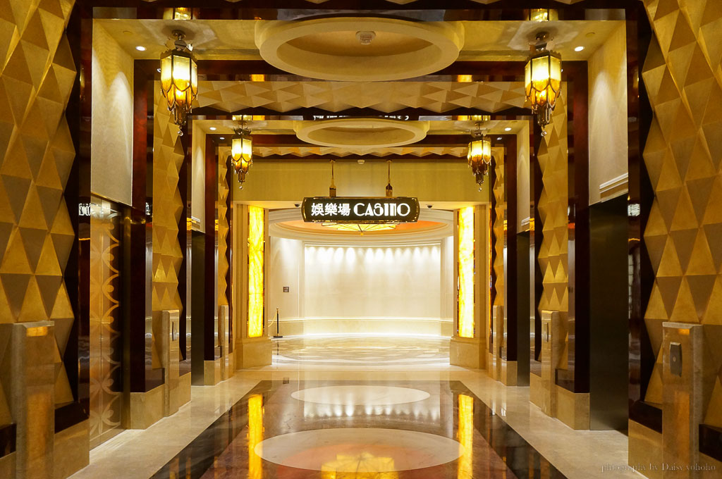 新濠影匯, Studio City Macau, 澳門飯店, 澳門酒店, 新濠影匯水上樂園, 新濠影匯接駁車, 8字摩天輪, 澳門景點