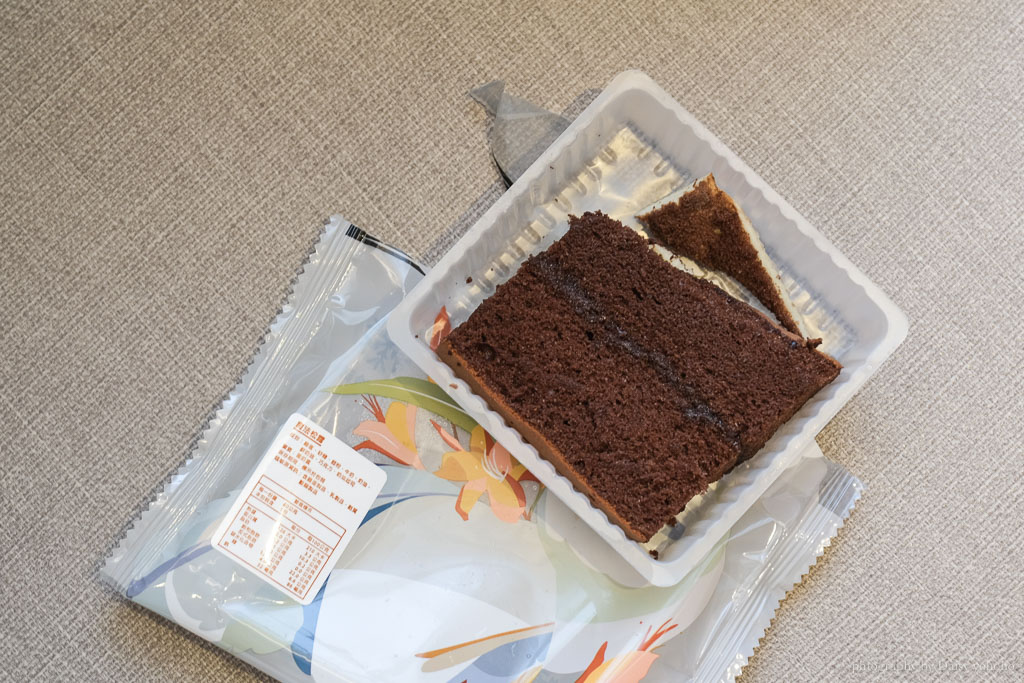 不二緻果彌月蛋糕（高雄不二家）經典拿破崙派，5種彌月蛋糕口味、油飯，$160一次試吃