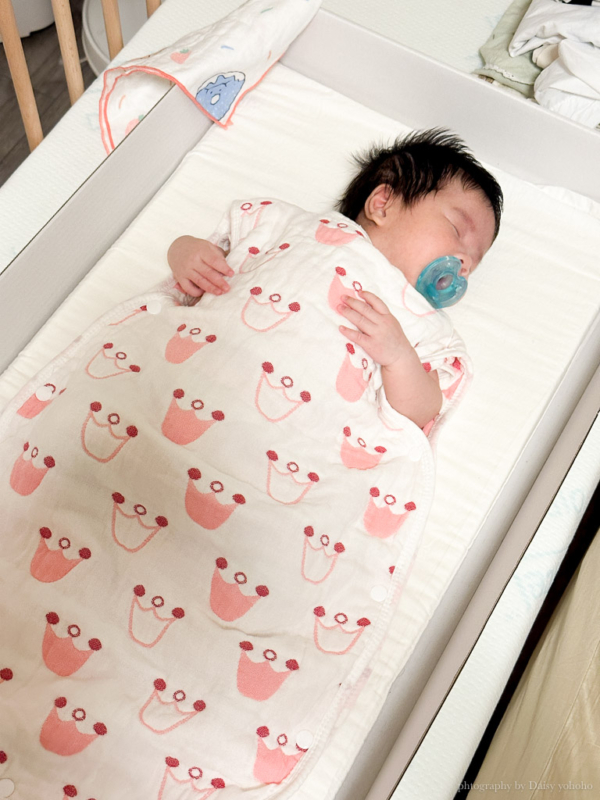 北投之家嬰兒禮盒》台灣在地品牌，親膚透氣的6層紗寶寶被、浴巾、防踢背心
