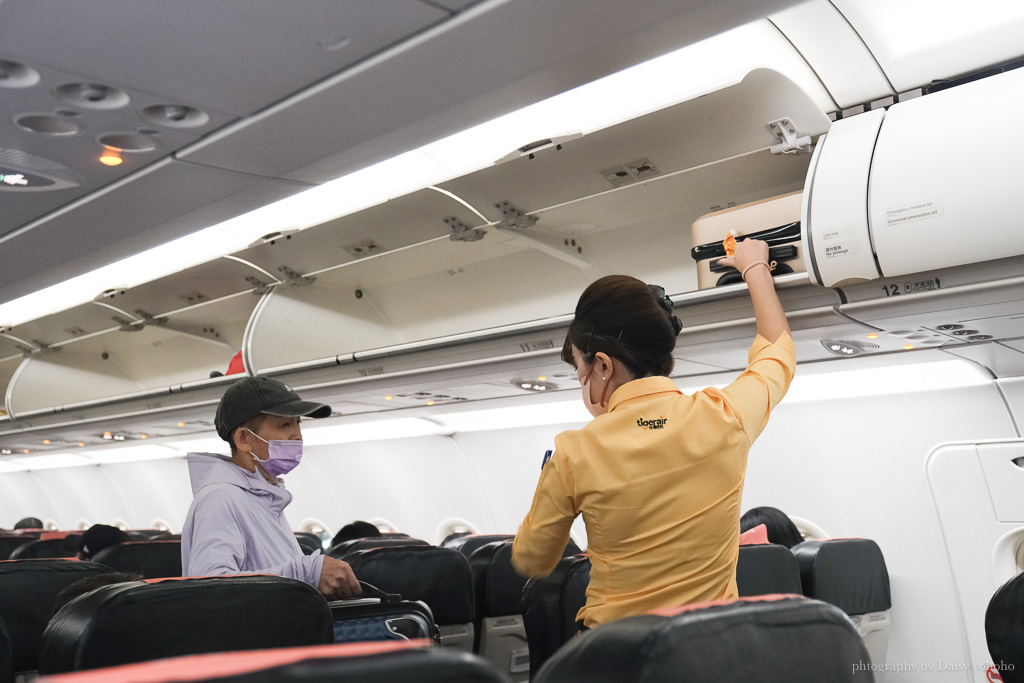 台灣虎航澳門航班》每週246飛！A320高雄出發超方便，『虎舒適』翹腳坐！