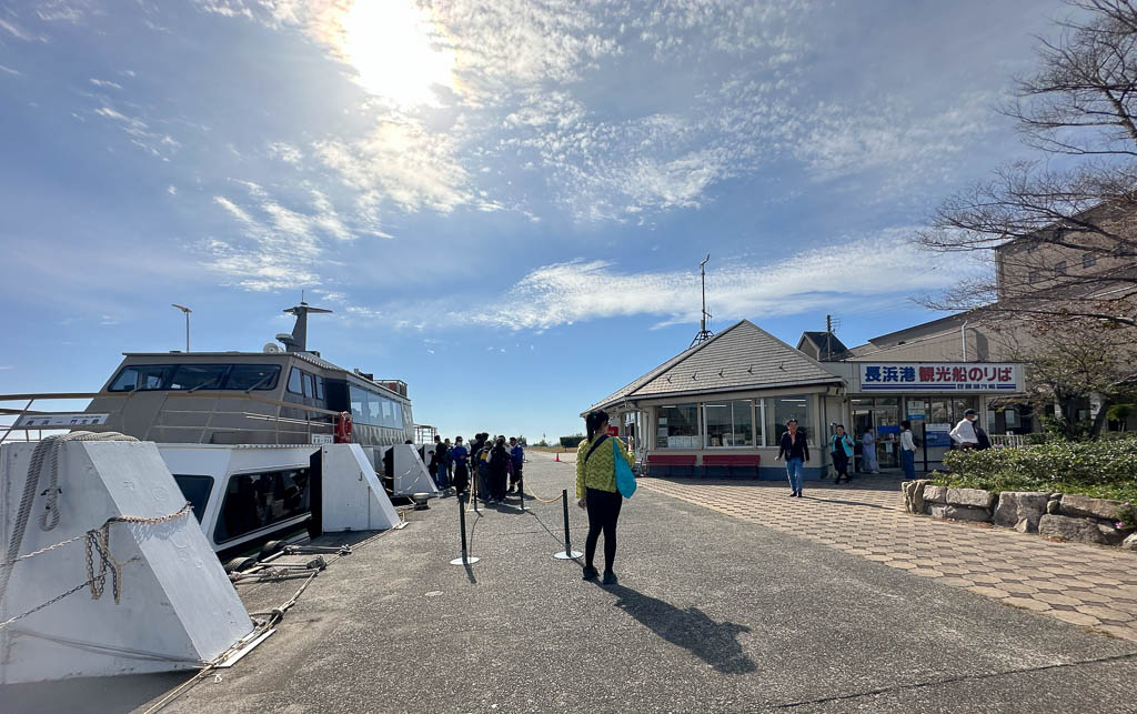 日本琵琶湖一日遊》百年國寶彥根城與搭船探訪神明居住的竹生島，吸收滿滿能量