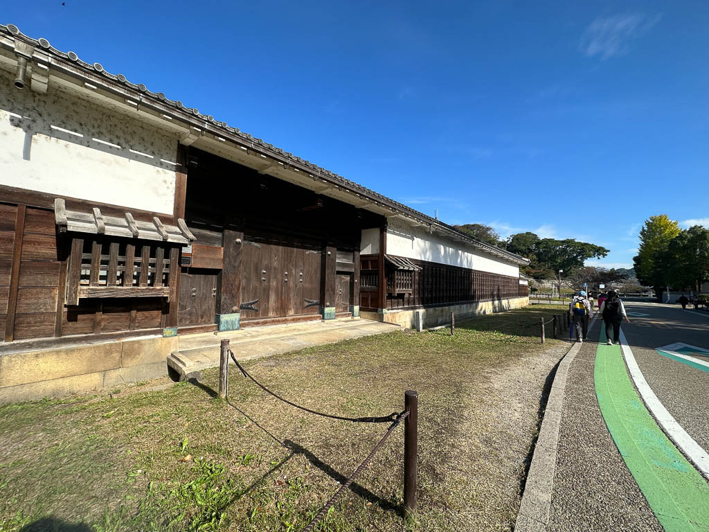 琵琶湖一日遊》百年國寶彥根城與搭船探訪神明居住的竹生島，吸收滿滿能量