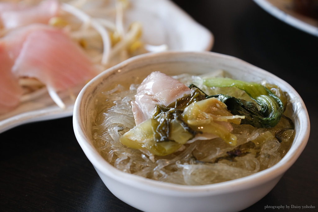 聚椒點川味坊, 嘉義川菜, 嘉義美食, 嘉義西區美食, 嘉義聚餐餐廳, 嘉義酸菜魚, 嘉義和菜, 川味火鍋, 食尚玩家推薦, 嘉義親子友善餐廳, 嘉義寵物友善餐廳, 嘉義火鍋