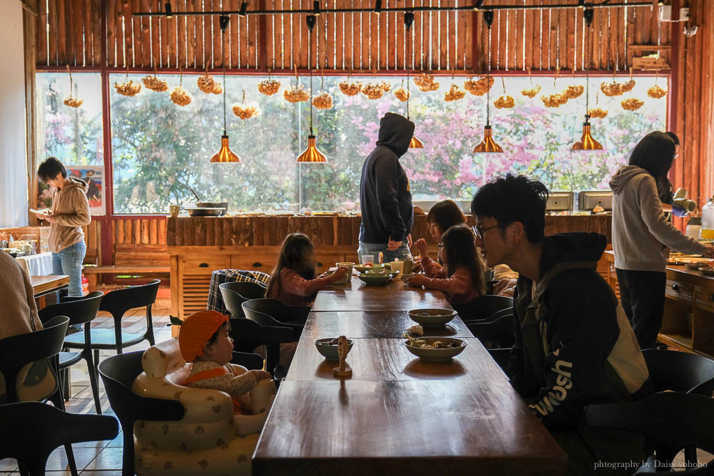 蟬說：霧繞一泊二食｜櫻花季綻放粉紅圍繞、雲海相依的豪華帳篷、露營車體驗！