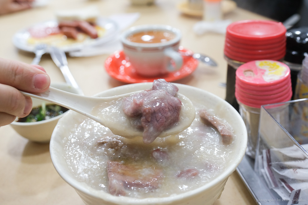 香港早餐, 香港美食, 生記粥品專家, 生記粥品推薦, 生記牛肉豬潤粥, 上環美食, 米其林推薦美食