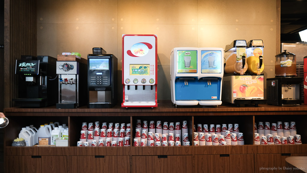 燒瓶子彰化店｜燒瓶子大肆の鍋，彰化宵夜火鍋，親子友善餐廳，蔬菜自助吧吃到飽