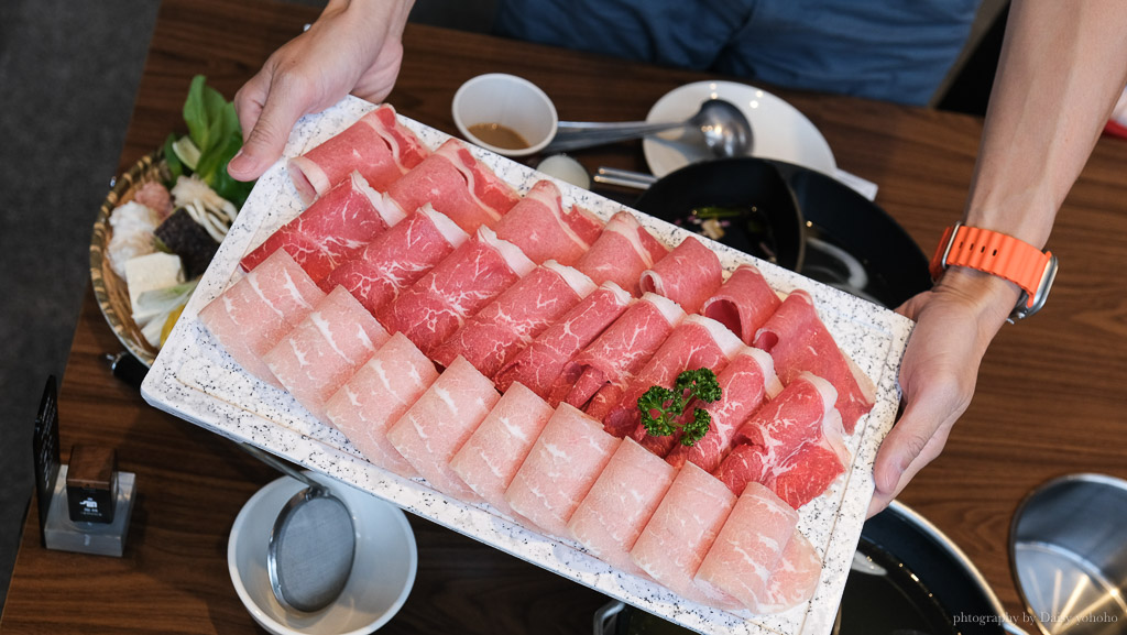 燒瓶子彰化店｜燒瓶子大肆の鍋，彰化宵夜火鍋，親子友善餐廳，蔬菜自助吧吃到飽