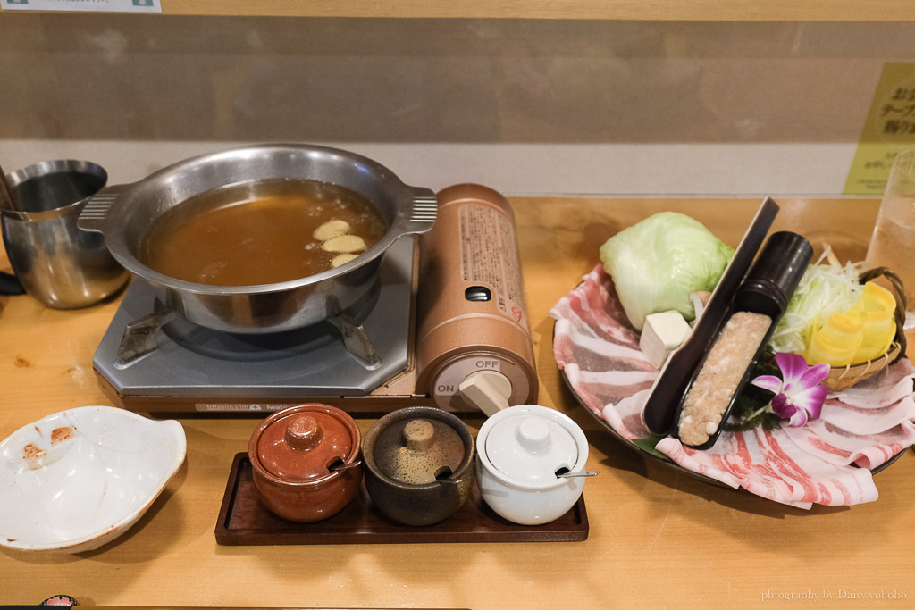 沖繩名護美食｜阿古豬涮涮鍋、本部牛壽喜燒 しゃぶしゃぶ・肉久肉割烹名護店