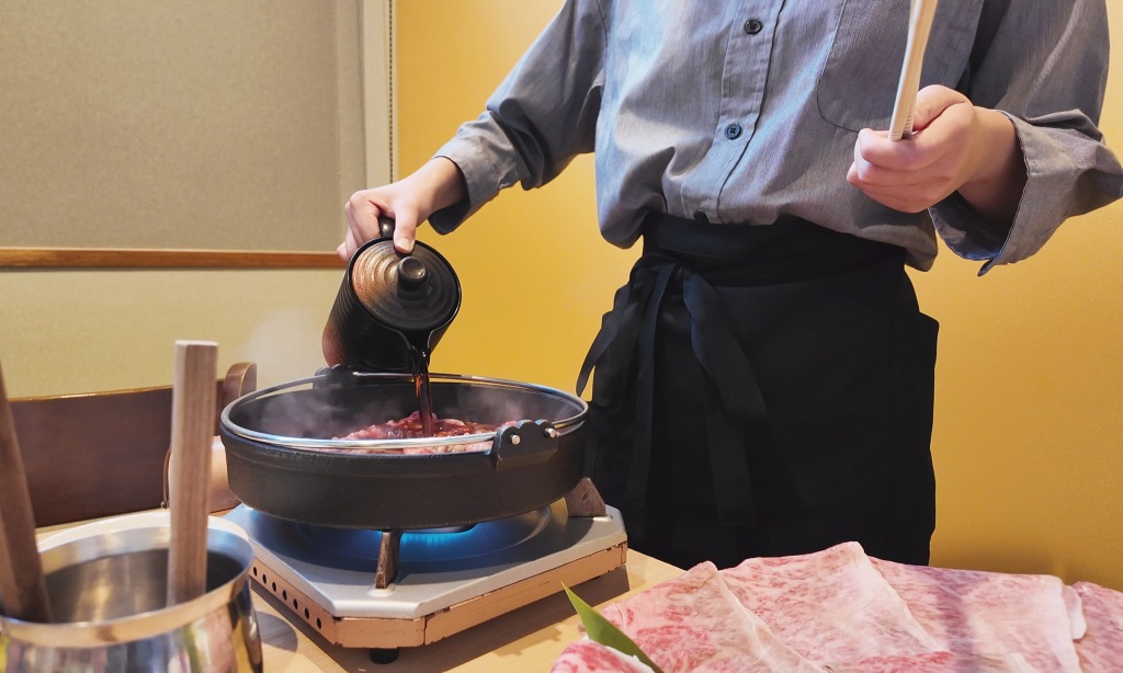 名護美食, 沖繩阿古豬, 沖繩本部牛, 名護本部牛壽喜燒
