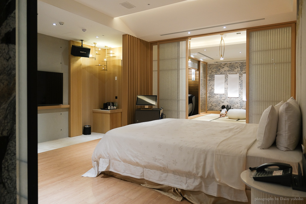 朵茉行館｜親子友善和式套房，帶寶寶入住台中豪宅式汽車旅館，KTV、大浴池、按摩椅！