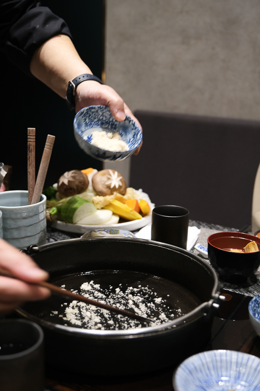 橋山壽喜燒｜台北高級料理餐廳，約會紀念日餐廳推薦｜台北大安區｜雲丹海膽