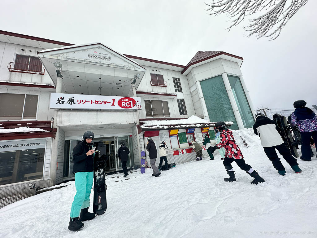 岩原滑雪場攻略｜新手推薦寬敞平緩的綠線！雪票優惠、雪具租借、接駁車資訊