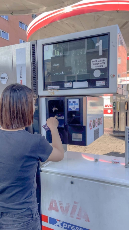 荷蘭自駕心得分享｜AVIS租車、取還車、停車、加油、罰單全說明！車況新、超好開