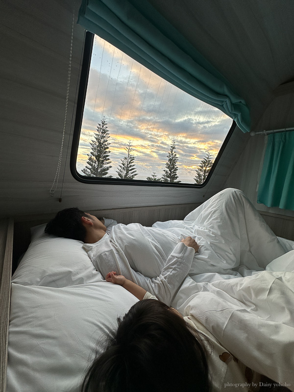 花蓮遠雄海洋公園露營車｜藍鯨艙海景露營車，海洋夜未眠升級版