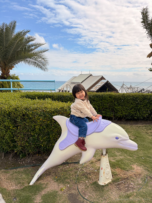 花蓮遠雄海洋公園露營車｜藍鯨艙海景露營車，海洋夜未眠升級版