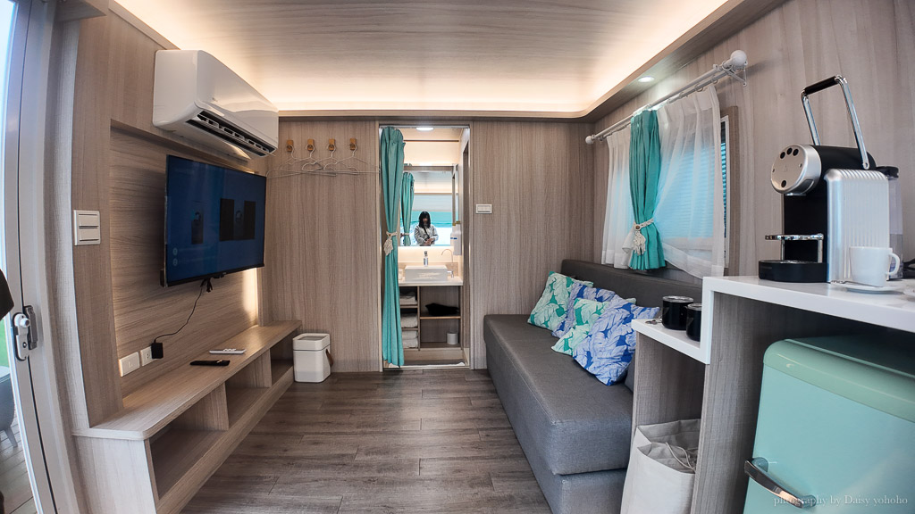 花蓮遠雄海洋公園露營車｜藍鯨艙海景露營車，海洋夜未眠升級版